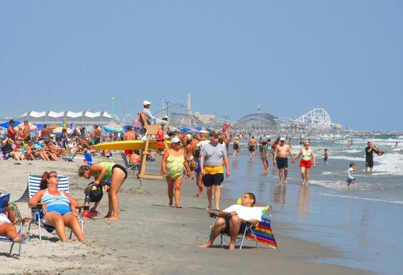 Bristol Plaza Resort Motel