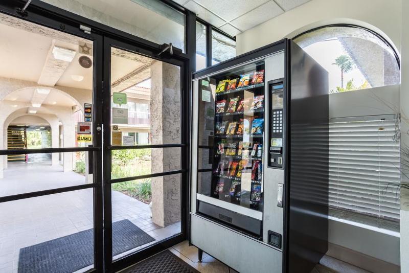 منتجع Motel 6spring Hill, Fl  Weeki Wachee