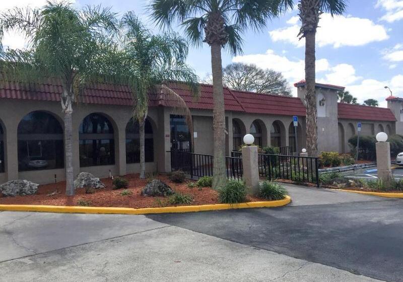 منتجع Motel 6spring Hill, Fl  Weeki Wachee