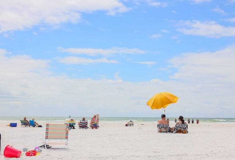 Siesta Key Beach Resort And Suites
