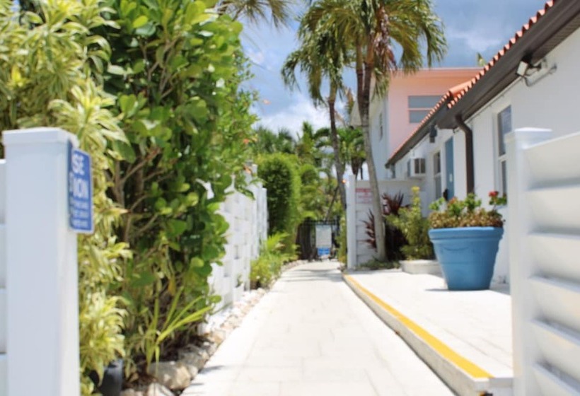 Siesta Key Beach Resort And Suites