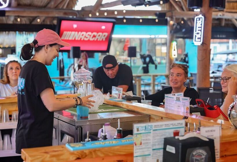 Siesta Key Beach Resort And Suites