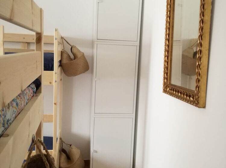 هاستل Carlo S Beach Guest House