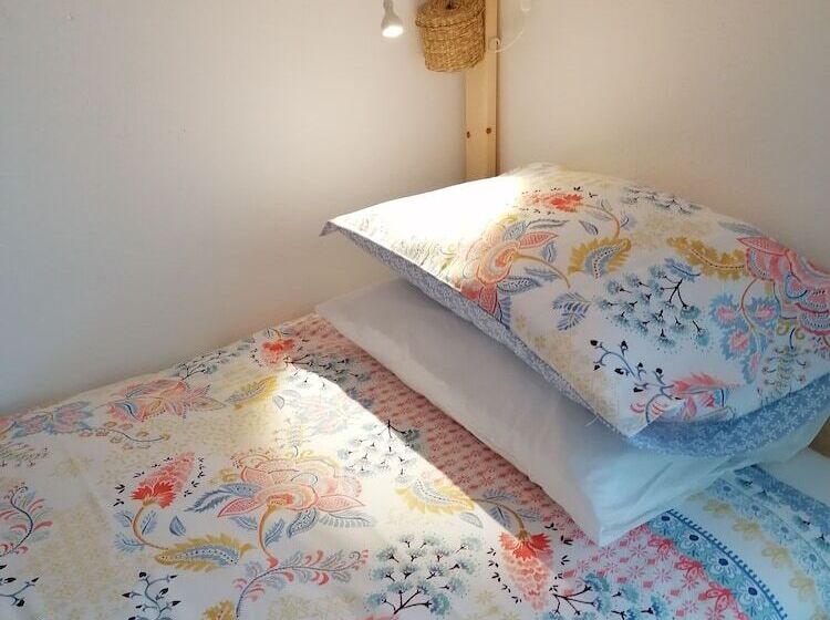 هاستل Carlo S Beach Guest House