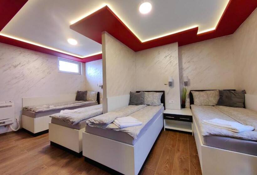 هاستل Oldbrick Pub