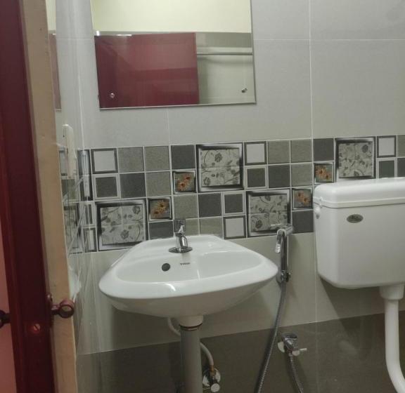 هاستل Thomson Garden