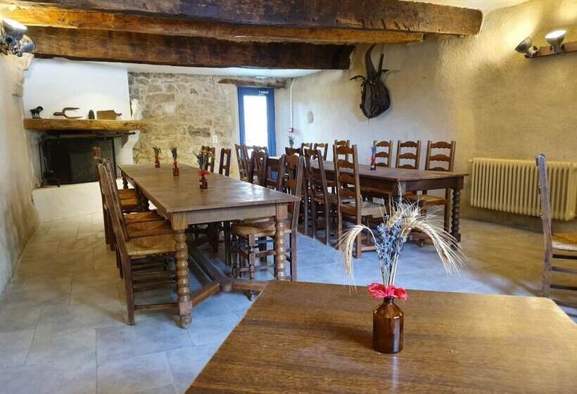 ベッドアンドブレックファースト Domaine Les Bayles   Chambres D Hôtes