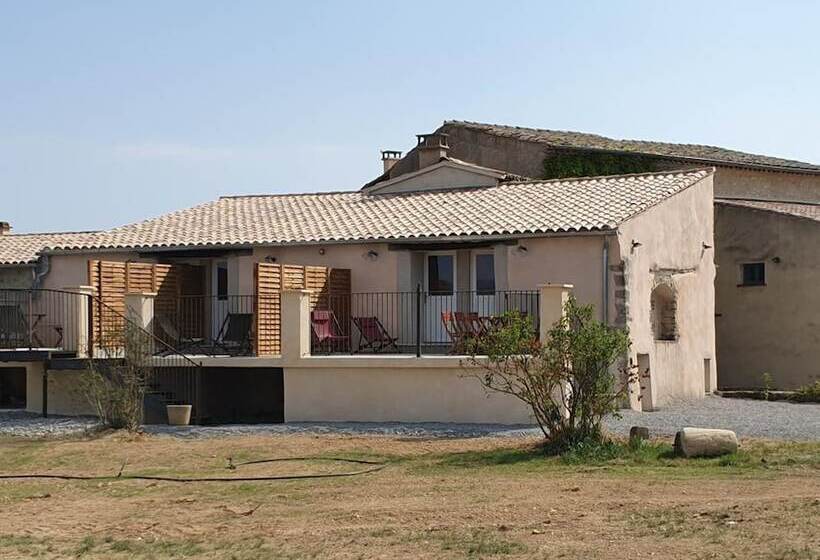 ベッドアンドブレックファースト Domaine Les Bayles   Chambres D Hôtes