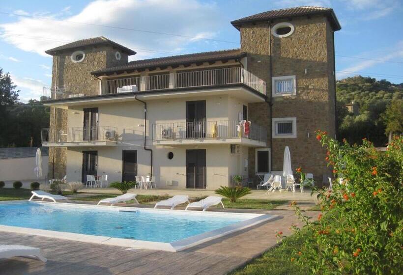 مبيت وإفطار Le Torri Del Cilento