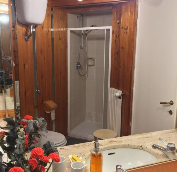 مبيت وإفطار Spinabella Home