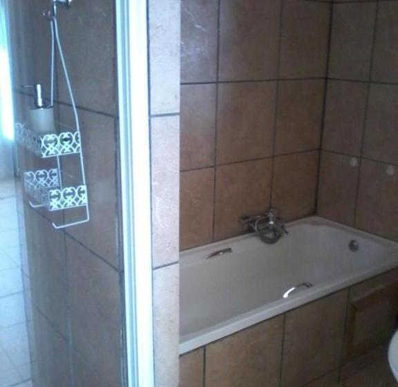 Bed and Breakfast Virgilia Close Guesthouse