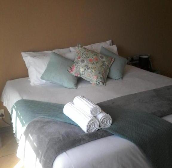 Bed and Breakfast Virgilia Close Guesthouse