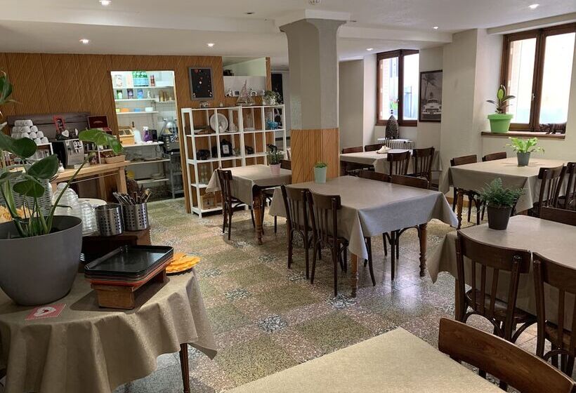 호텔 Initial By Balladins, Hôtel Broisin