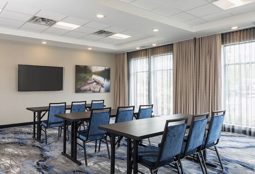 فندق Fairfield Inn & Suites By Marriott Minneapolis North/blaine