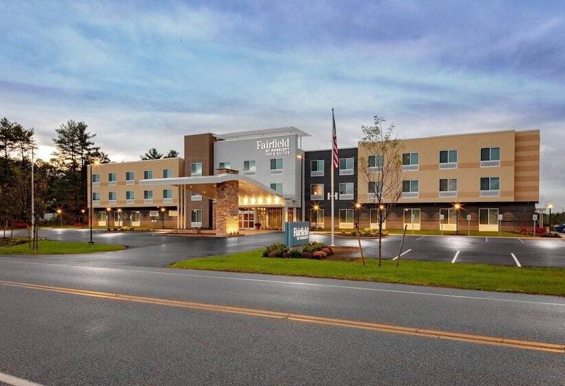 Отель Fairfield Inn & Suites By Marriott Queensbury Glens Falls/lake George