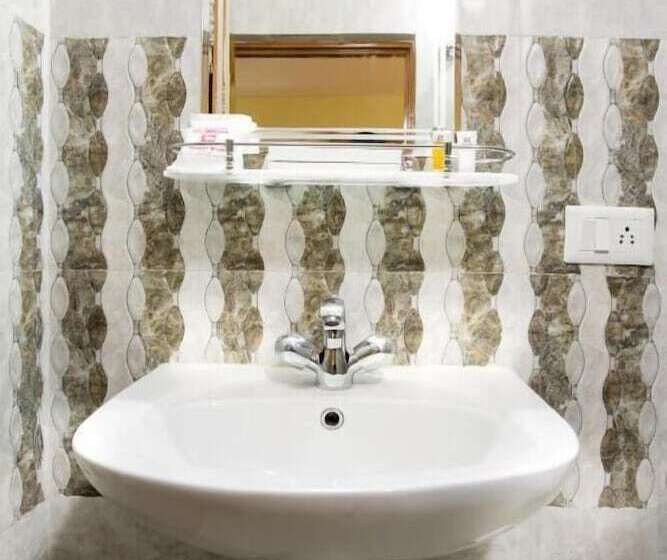 호텔 Golden Kuensel Resort & Spa