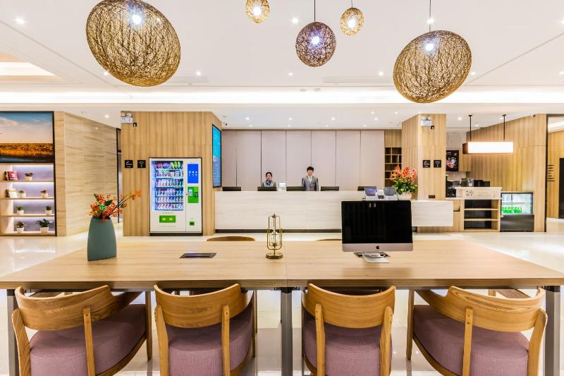 Отель Hanting Premium Hangzhou Xiaoshan International Airport