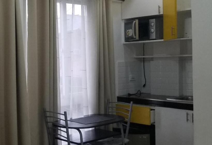 هتل Innsite Room Rentals