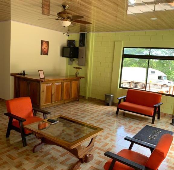 هتل La Puesta Del Sol