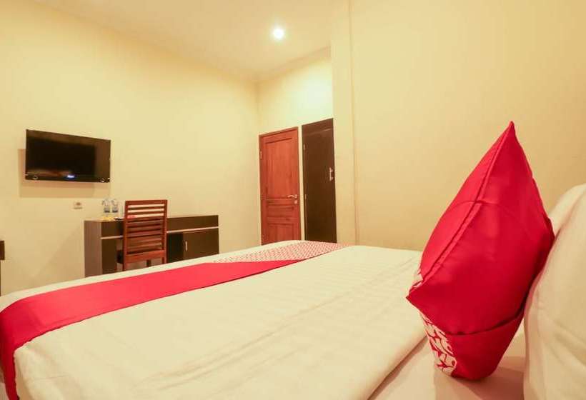 בית מלון כפרי Oyo 1117 New Garuda