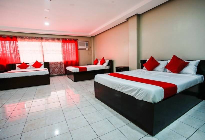 בית מלון כפרי Oyo 192 Tcc Condohostel