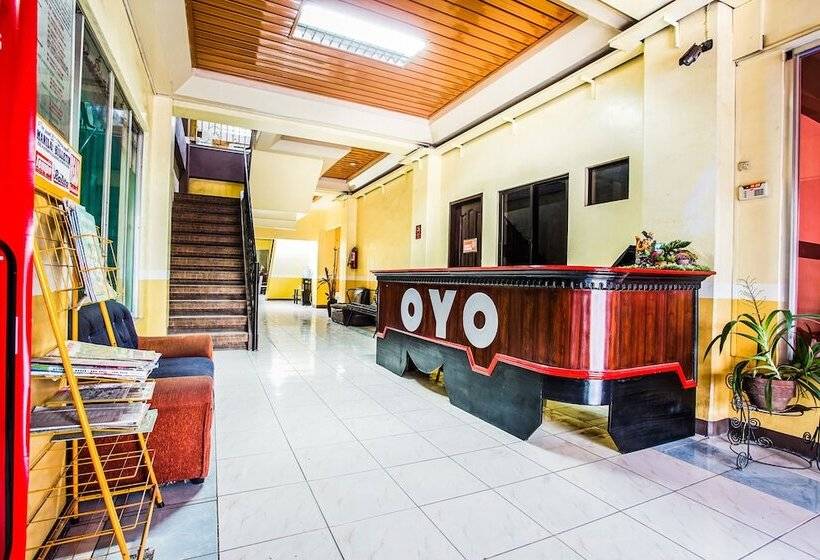 בית מלון כפרי Oyo 192 Tcc Condohostel