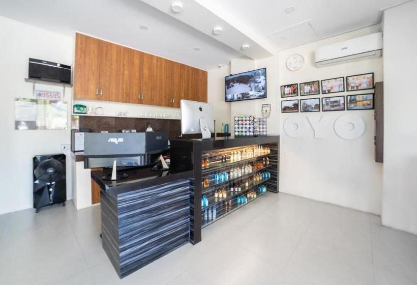 בית מלון כפרי Oyo 235 R Residencia