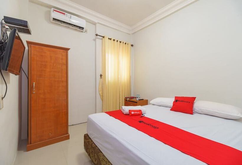 בית מלון כפרי Reddoorz Syariah @ Panglima Nyak Makam Aceh