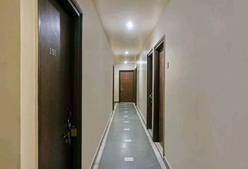 Отель Rose Lodge