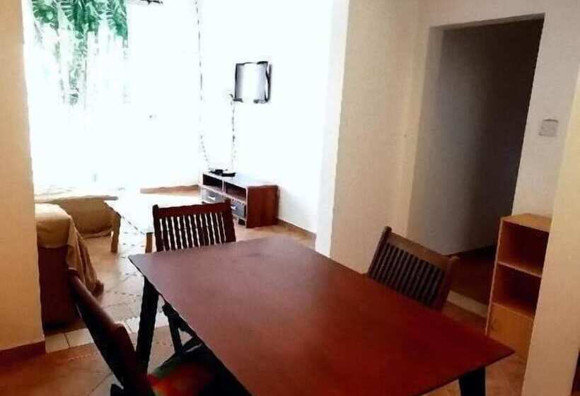 Отель Rose Lodge