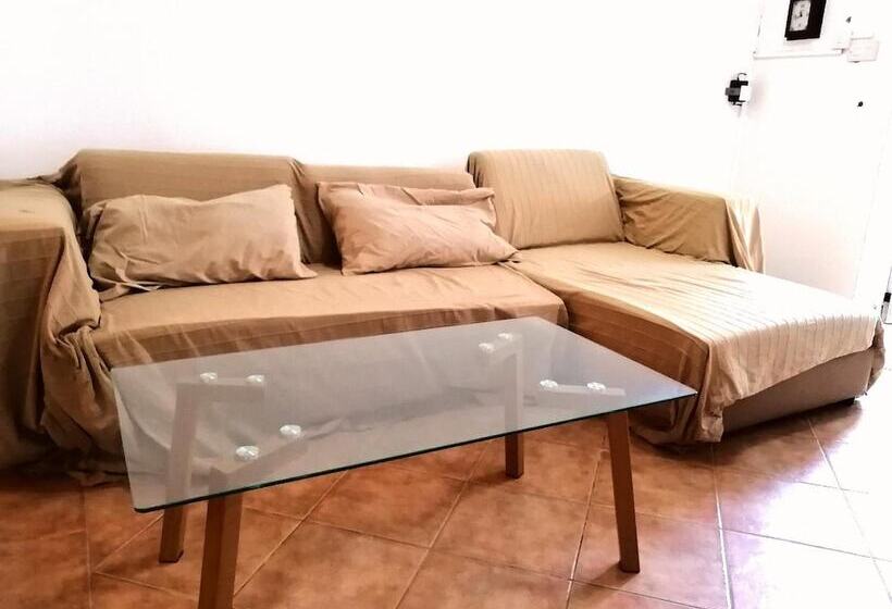 Отель Rose Lodge