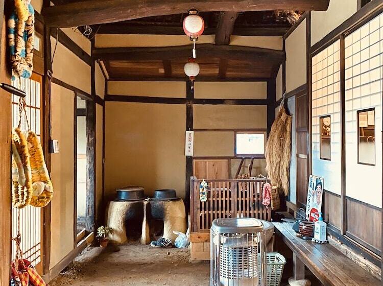 Пансион Gamp House 江戸農家古民家ゲストハウス Old Folk Farm Guesthouse