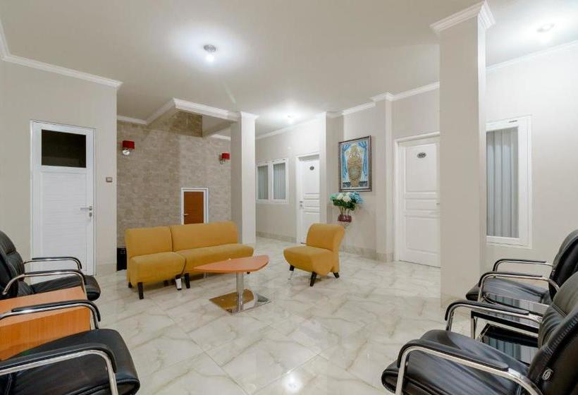 膳宿费 Reddoorz Near Taman Makam Pahlawan Cikutra