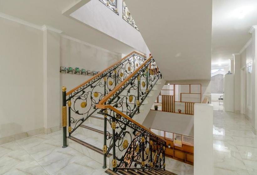 膳宿费 Reddoorz Near Taman Makam Pahlawan Cikutra