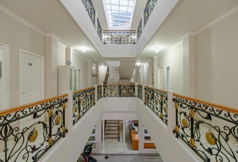 膳宿费 Reddoorz Near Taman Makam Pahlawan Cikutra