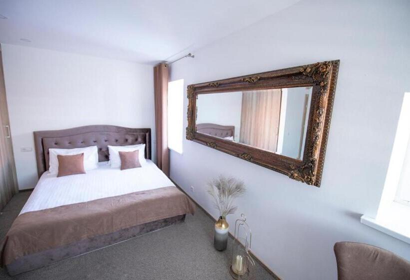 پانسیون Svečių Namai Ten