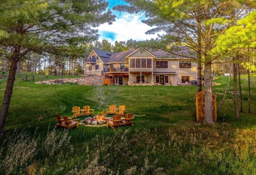 مبيت وإفطار Inn At The River