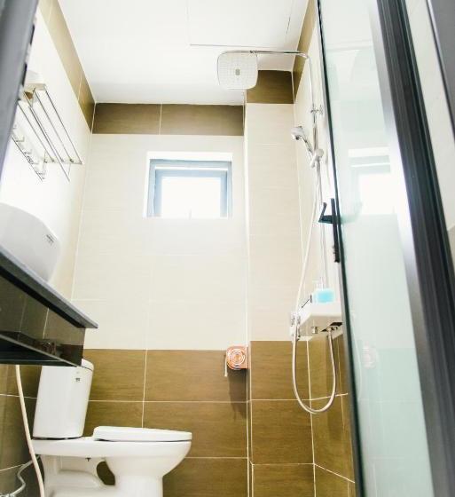 Bed and Breakfast Queenie Hostel