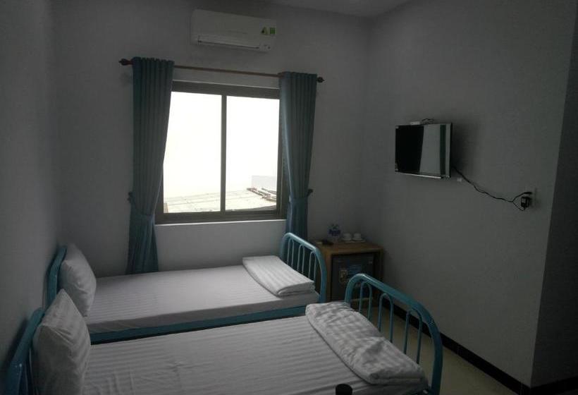 Bed and Breakfast Queenie Hostel