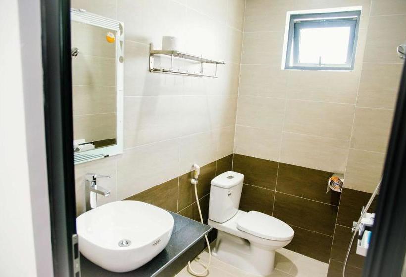 Bed and Breakfast Queenie Hostel