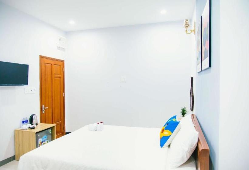 Bed and Breakfast Queenie Hostel