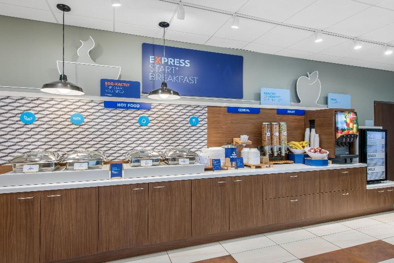 فندق Holiday Inn Express & Suites   Ruskin, An Ihg