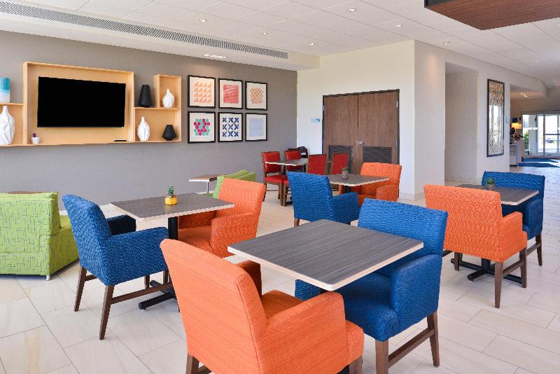 فندق Holiday Inn Express & Suites   Ruskin, An Ihg