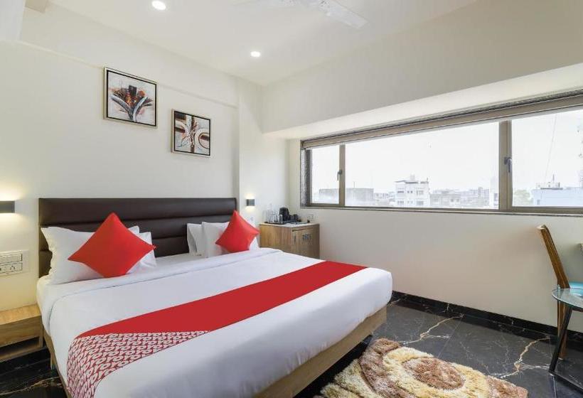 Отель Oyo 45723 Pearl Deluxe