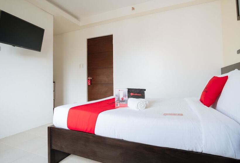 هتل Reddoorz Plus At Evangelista Street Makati
