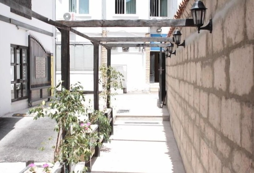 בית מלון כפרי Suvari