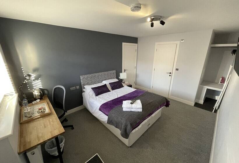 Пансион Arlan House, Central Basingstoke