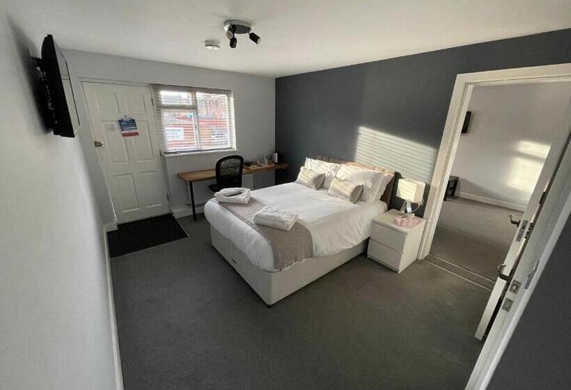 Пансион Arlan House, Central Basingstoke