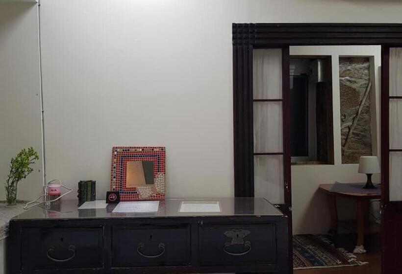 پانسیون Eternal Seaside House