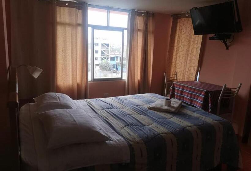 펜션 Hostal Turístico El Cajamarquez